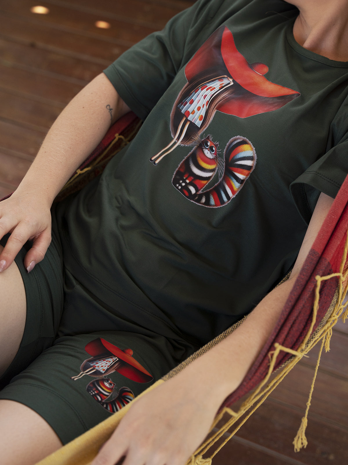 Conjunto Shorts e Cropped Dama do Chapéu & Gato Listrado