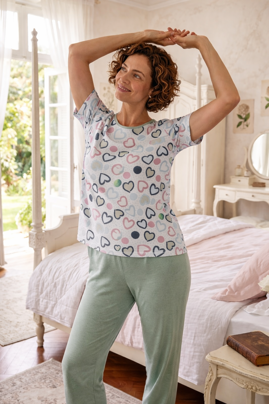 Pijama Longo Feminino com Blusa Manga Curta - Coração