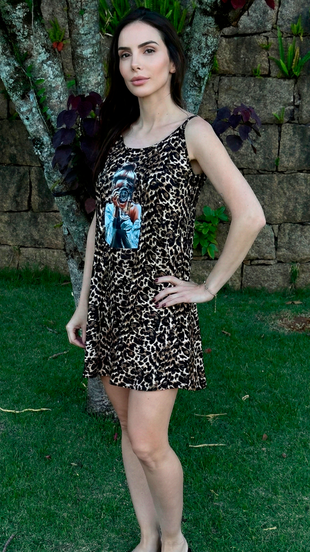 Camisola de Alça Onça Musa & Câmera Retrô