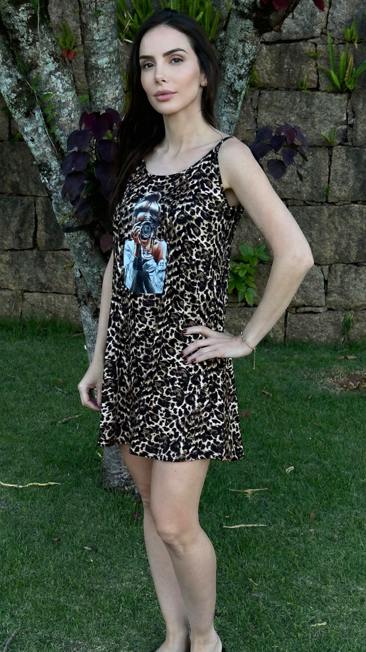 Camisola de Alça Onça Musa & Câmera Retrô