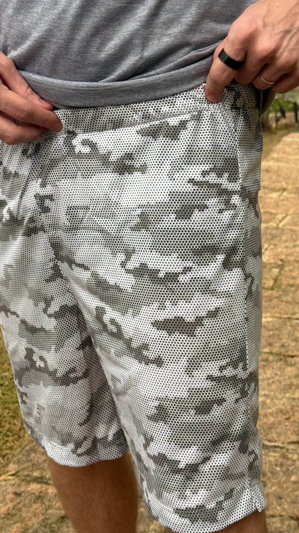 Conjunto Masculino Shorts & Camiseta Chinelo Camuflado Cinza