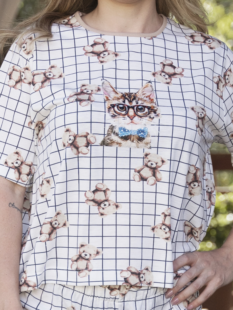 Pijama Feminino Shorts e Blusa Manga Curta - Malha Fria