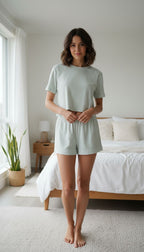 Pijama Curto Feminino com Blusa Manga Curta - Listrado